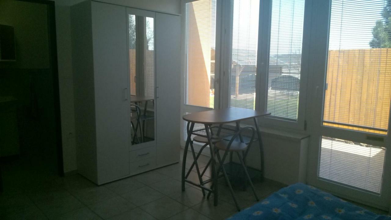 Apartamento Penzion Pod Sklepy Novy Prerov Exterior foto