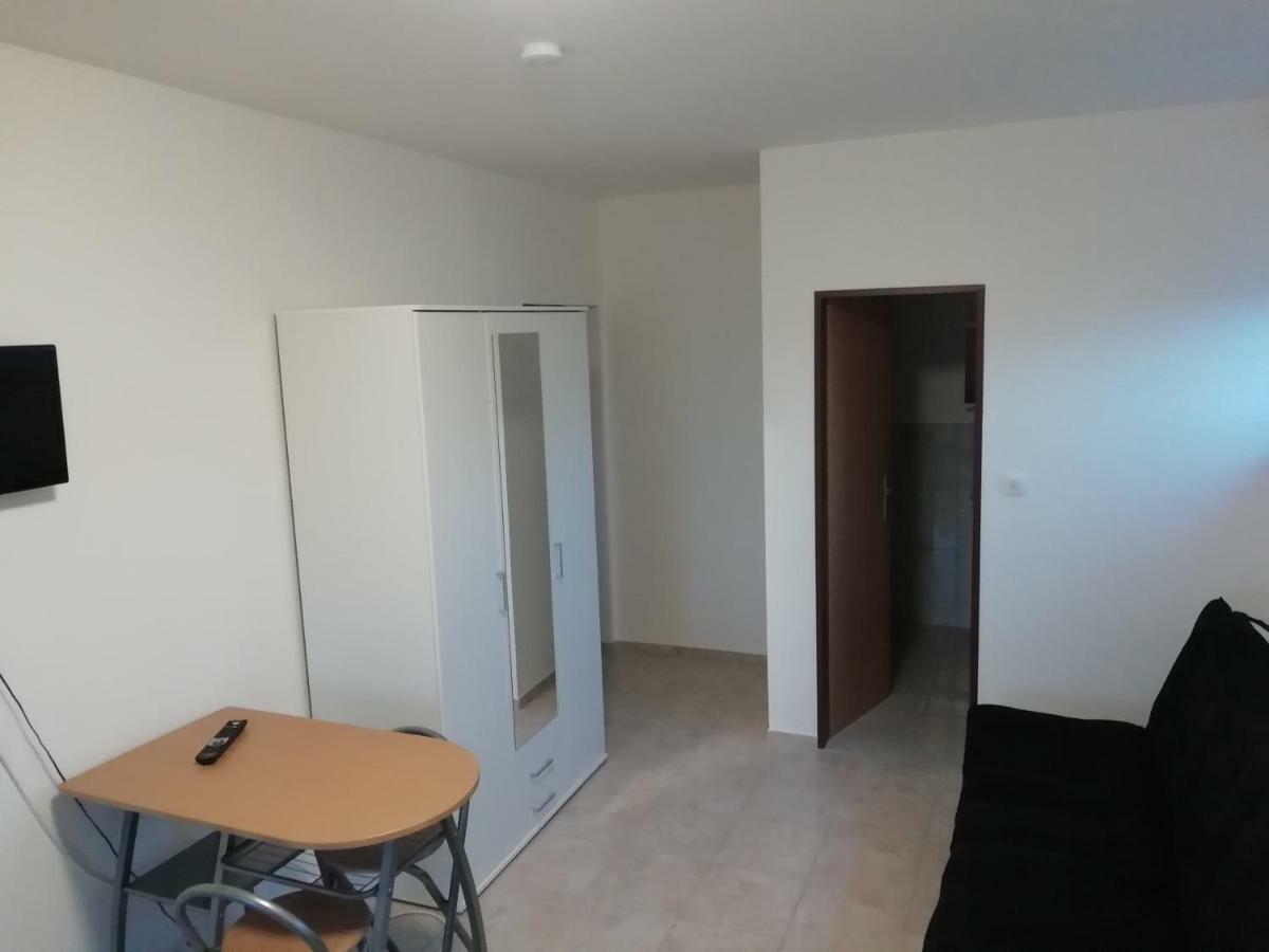 Apartamento Penzion Pod Sklepy Novy Prerov Exterior foto